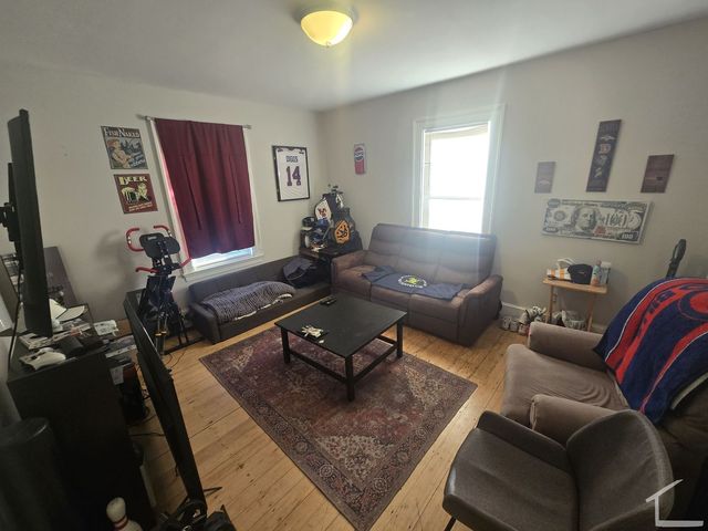 106 Summer St #2B, Watertown, MA 02472