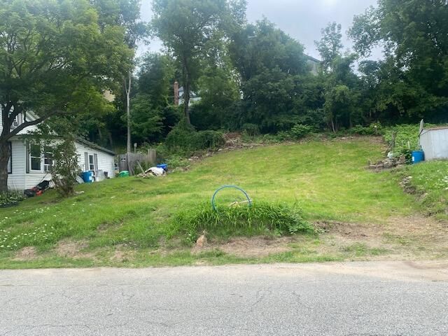 23 River St, Keeseville, NY 12944