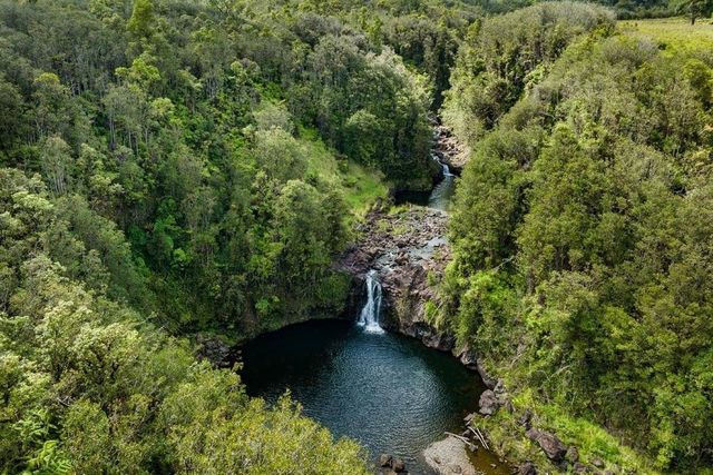 1-A-1-B Kaieie Rd, Papaikou, HI 96781