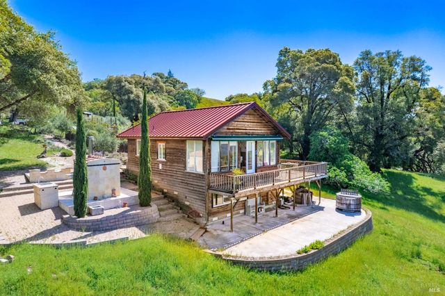 16101 Lost Creek Road, Yorkville, CA 95494