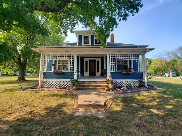 207 E  Quincy St, Lewistown, MO 63452