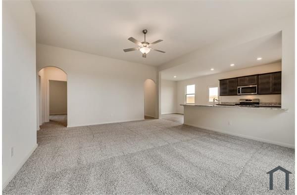 833 Serena Dr, Ferris, TX 75125