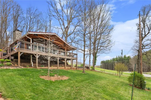 574 Cherry Avenue, West Jefferson, NC 28694