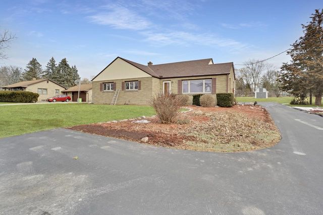 3310 Lilly ROAD, Brookfield, WI 53005