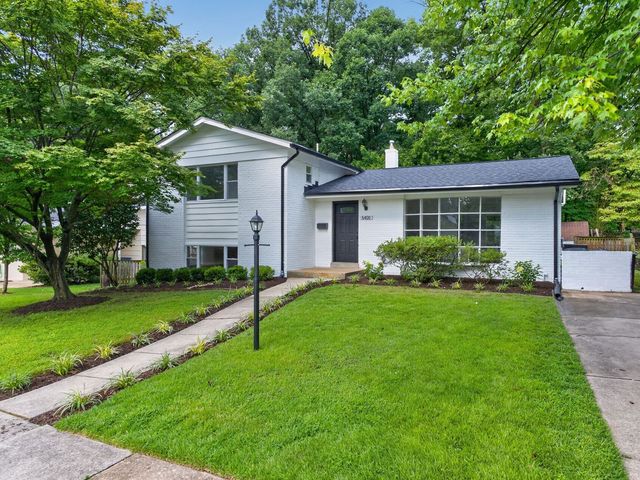 6400 Redwing Rd, Bethesda, MD 20817