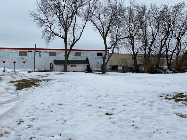 2201 Gene Ave, Albert Lea, MN 56007