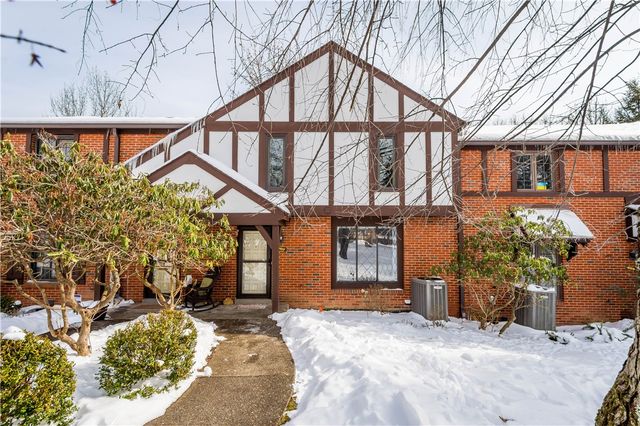 407 Sewickley Heights Dr, Sewickley, PA 15143