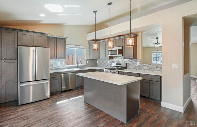 1440 Ingrid Drive, Dixon, CA 95620
