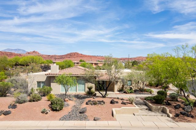 30 W  Bedrock Cir  N, Santa Clara, UT 84765