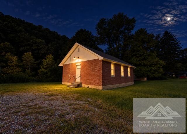 164 Fond St, Rock, WV 24747