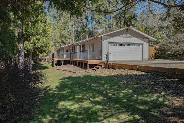 5976 New Hope Rd, Grants Pass, OR 97527
