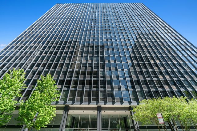 900 N  Lake Shore Dr #1703, Chicago, IL 60611