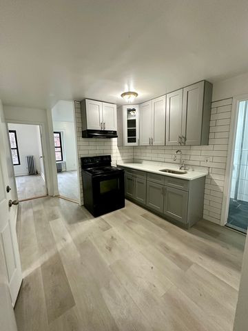 549A Monroe St #2, Brooklyn, NY 11221