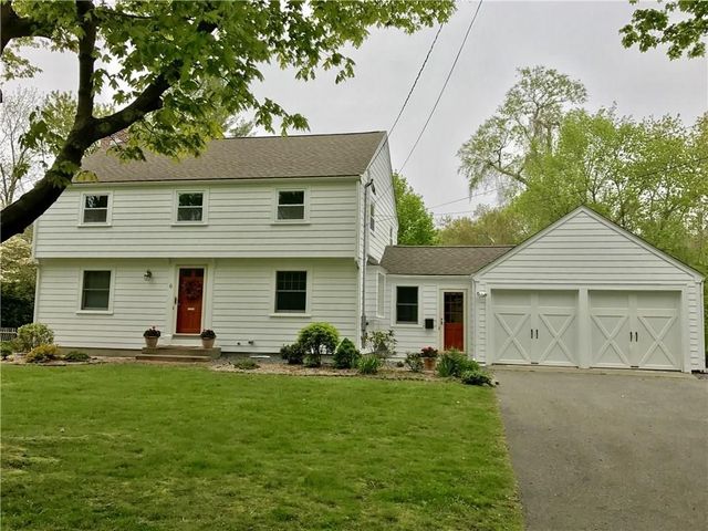 6 Owings Stone Rd, Barrington, RI 02806