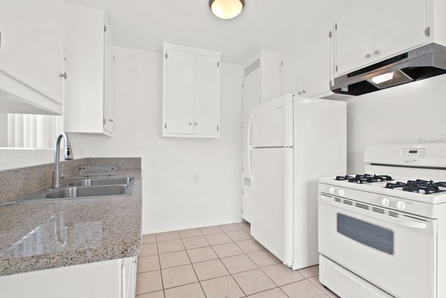 1531 Harvard St #3, Santa Monica, CA 90404