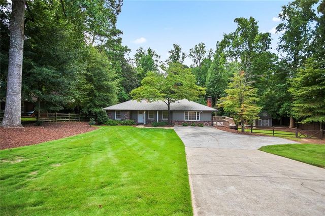 4000 Lower Roswell Rd, Marietta, GA 30068