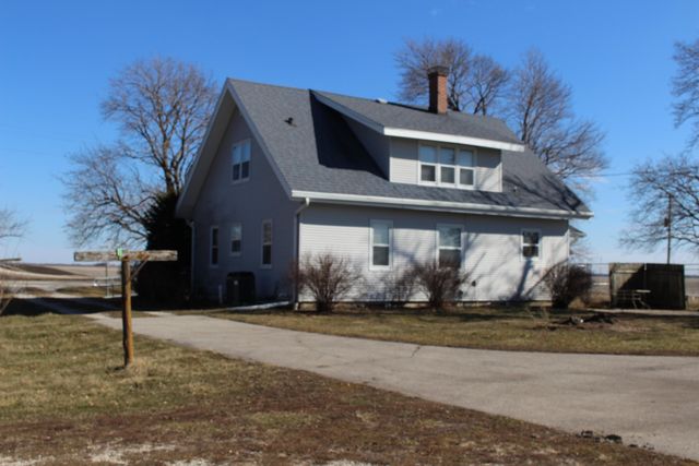 1749 165th St, Webster City, IA 50595