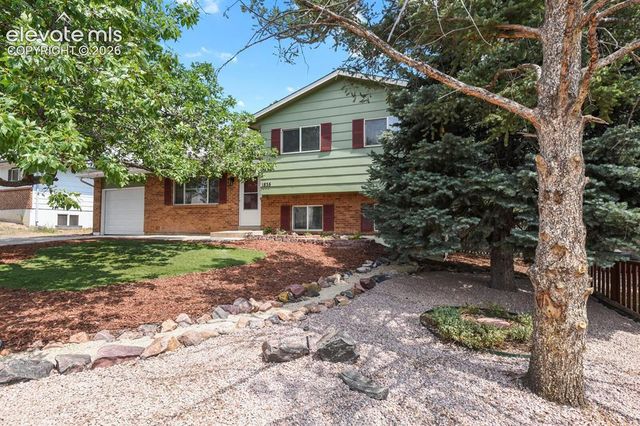 1835 Winnebago Rd, Colorado Springs, CO 80915