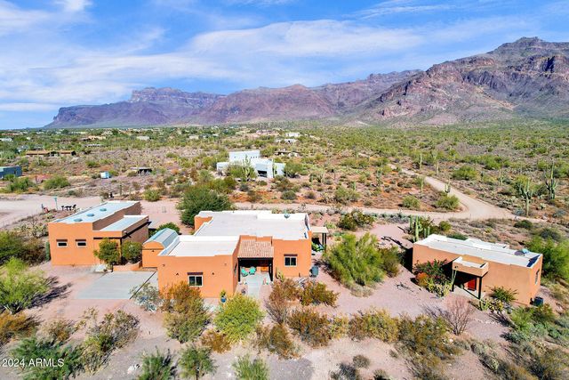 4031 S  Redtail Trl, Gold Canyon, AZ 85118