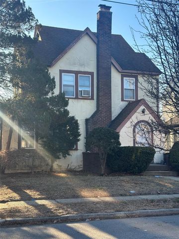 234 Sycamore Street, West Hempstead, NY 11552