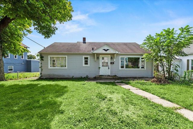 212 E  Auburn Ave, Bellefontaine, OH 43311