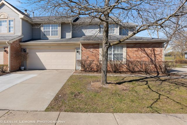 1513 Club Dr #1513A, Glendale Heights, IL 60139