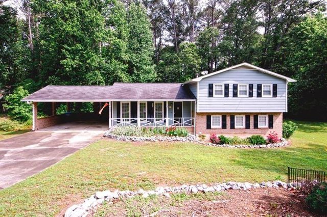 4033 Scenic Mountain Dr, Snellville, GA 30039
