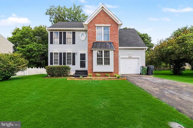 2402 Ruffin Dr, Fredericksburg, VA 22408