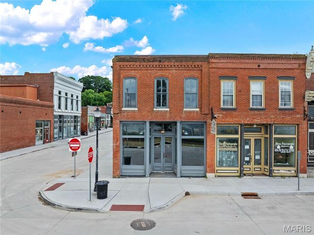 101 N  1st St, Clarksville, MO 63336