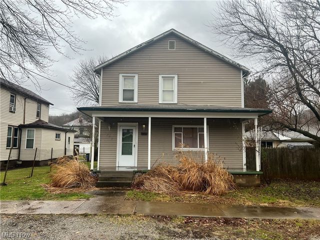 1731 Holliday St, East Liverpool, OH 43920