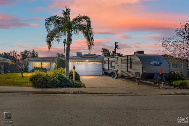 2907 Gill Ave, Bakersfield, CA 93306