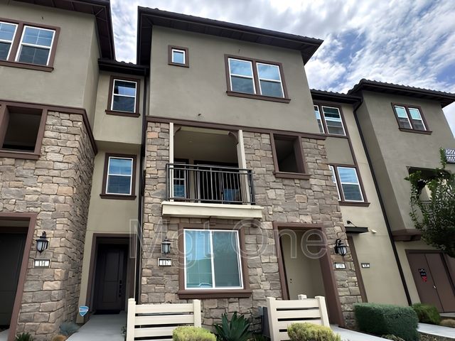 6111 Victoria Way #107, Eastvale, CA 92880