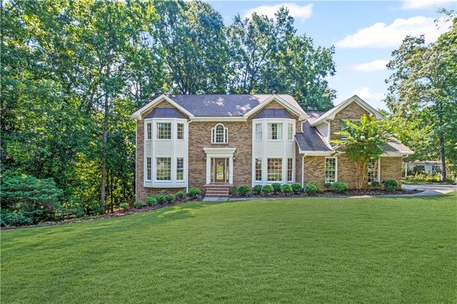 925 Ferncroft Ct, Roswell, GA 30075
