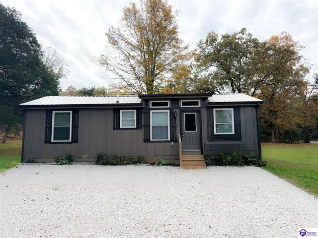 3238 Cave Hill Rd, Munfordville, KY 42765