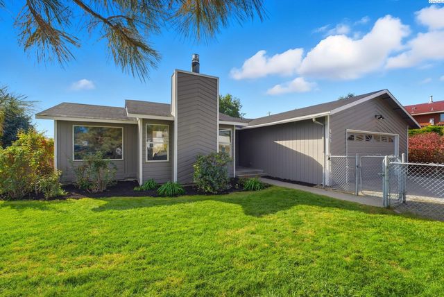 169 Travis Ln, Kennewick, WA 99338