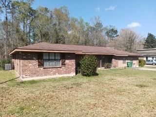 1207 Highland Dr, Picayune, MS 39466