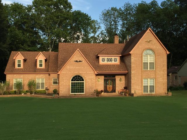3076 Country Place Dr E, Collierville, TN 38017