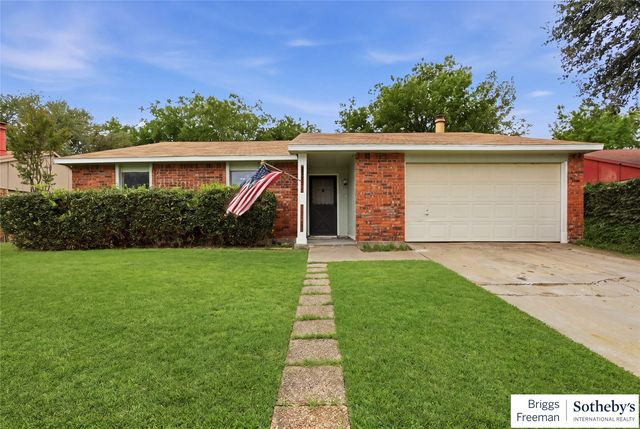 5733 Maiden Ln, Fort Worth, TX 76131