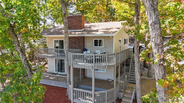 42 Buttercup Rd, Lake Ozark, MO 65049
