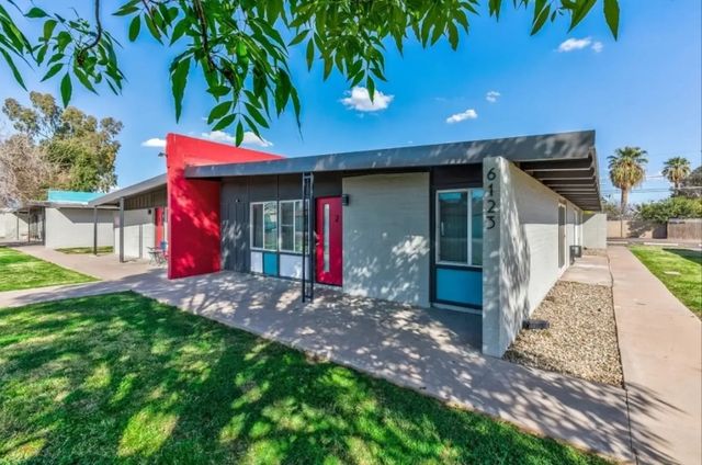 6103 N  48th Ave #2, Glendale, AZ 85301
