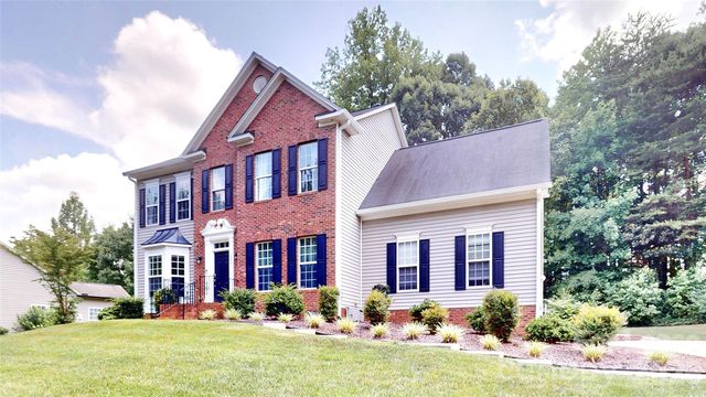 107 Stonemason Ct, Mooresville, NC 28115