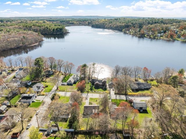 16 Lakeview Dr, Littleton, MA 01460