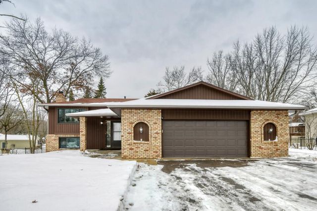 398 120th Ln NW, Coon Rapids, MN 55448