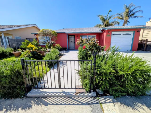 3726 Martin Dr, San Mateo, CA 94403