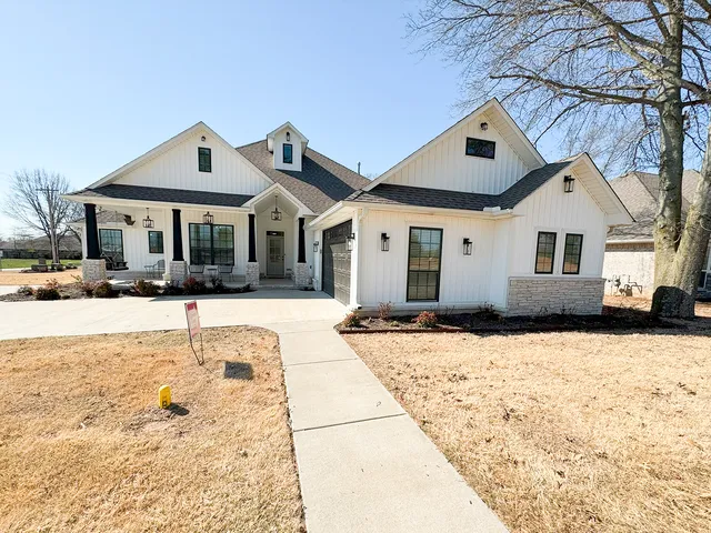 Glacier Bay Plan in Legacy Creek, Van Buren, AR 72956