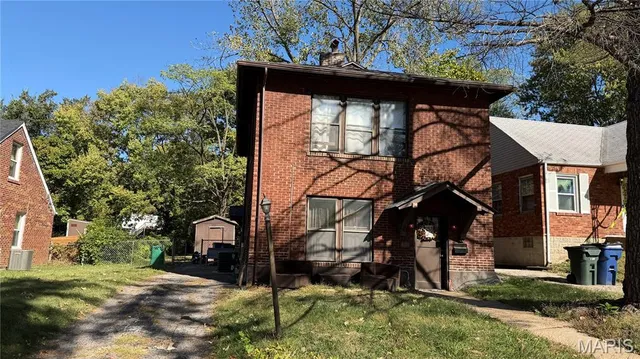8109 Washington St, Saint Louis, MO 63114