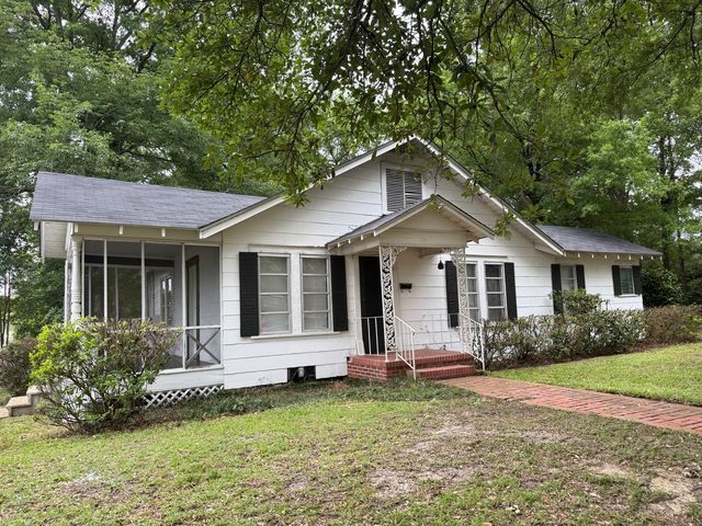 104 S  23rd Ave, Hattiesburg, MS 39401
