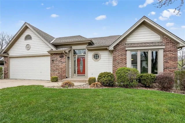 7412 N  Prospect Ave, Gladstone, MO 64119