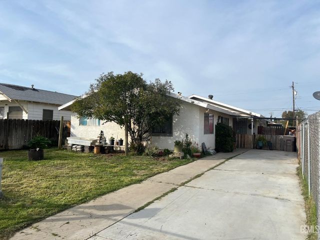 1224 Dolores St, Bakersfield, CA 93305