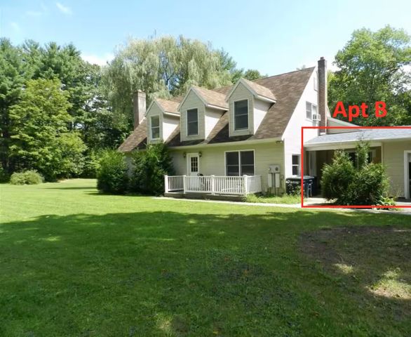 12 Locust Grove Rd #B, Saratoga Springs, NY 12866
